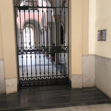 Apartamento Semi-Industrial Palacio Castilla Jerez de la Frontera Eksteriør billede